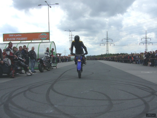 2009-052_1823.jpg