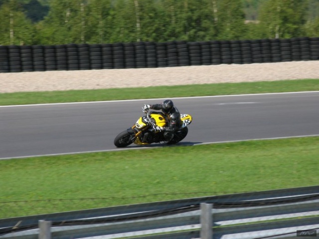 img-0523_878.JPG