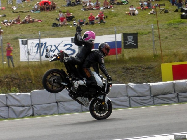 p1050040_599.jpg